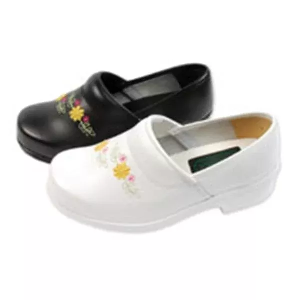 Cape ClogsClog Closed Back Lthr/Wd Bs Cape Clogs W Adlt Wht Sz 6 Ea