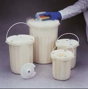 Fisher Scientific Cryogenic Flask Nalgene™ Dewar Polyethylene 10 Liter - M-677535-2896 - Case of 1