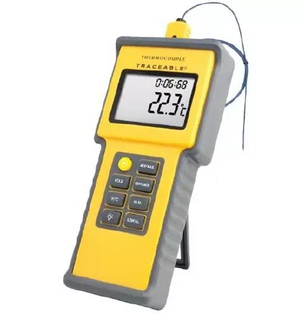 PANTek Technologies LLC Digital Total-Range Thermometer with Alarm Fisherbrand™ Traceable Fahrenheit / Celsius -328° to +2498°F (-200° to +1370°C) Type K Beaded Probe Flip-out Stand Battery Operated - M-1008190-2998 - Each