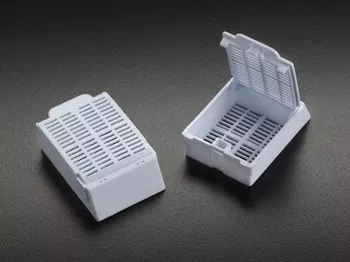 Simport Scientific Embedding Cassette Macrosette Acetal White - M-1035116-3837 | Case of 750