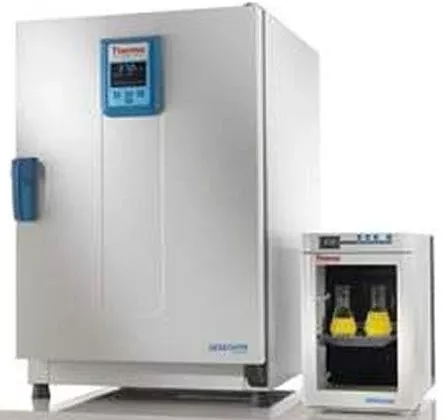 Thermo Fisher/Barnstead Microbiological Incubator Heratherm Compact 0.65 cu. ft. / 18 Liter - M-1145054-4643 | Each